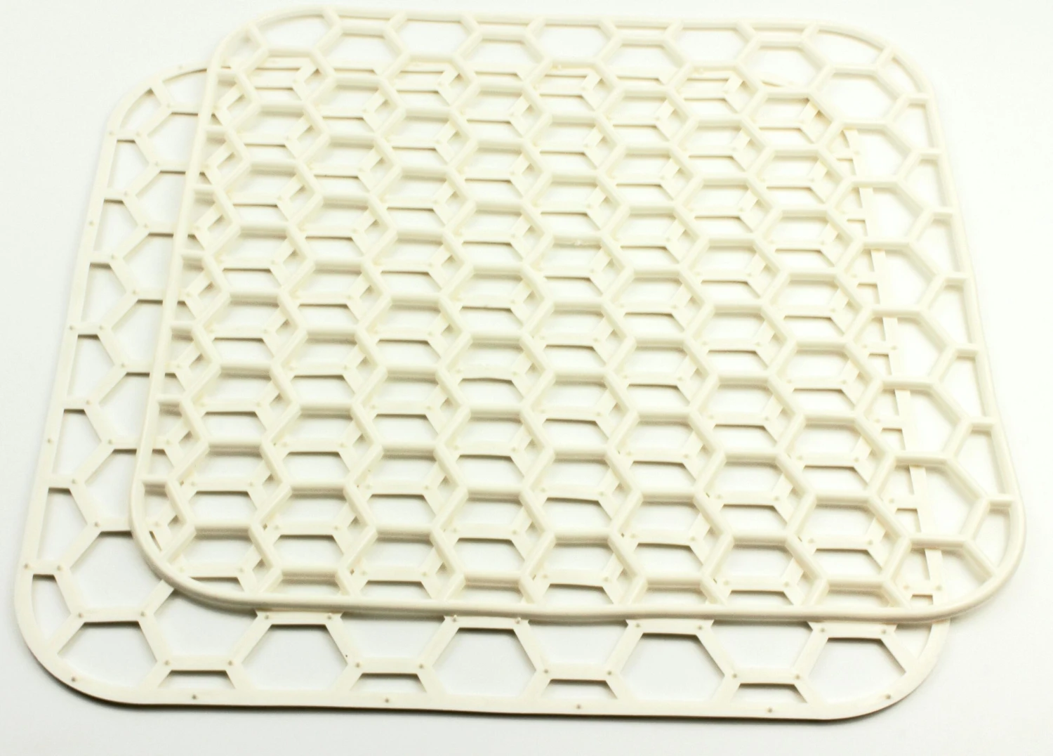 Spülbeckeneinlage Rot Quadratisch 2er Set 28x28cm Abtropfmatte Kühlschrankeinlage Antirutschmatte 5 Spülbeckeneinlage Rot Quadratisch 2er Set 28x28cm Abtropfmatte Kühlschrankeinlage Antirutschmatte – Bild 3