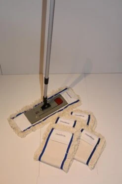 1CleanSV© Aura2 Reinigungswagen Mit Ablage, Wischset Mit 50 Cm Magic Click Klapphalter "steht Von Alleine", 5 X 50 Cm CleanSV Baumwolllmops Und Teleko -Sauber Lieferungen Geschäft a789593b 5aa0 4256 b6ac 18345c6df8de