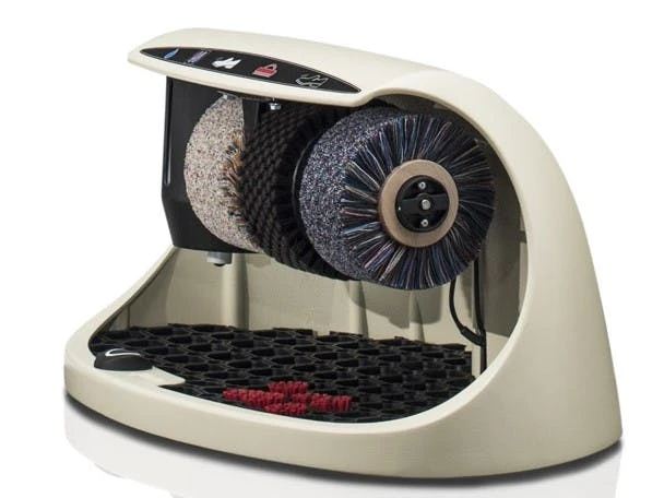 Cosmo Plus Hellelfenbein (RAL 1015) Schuhputzmaschine, Inkl. 1 Ltr Schuhpolitur (farblos) 4 Cosmo Plus Hellelfenbein (RAL 1015) Schuhputzmaschine, Inkl. 1 Ltr Schuhpolitur (farblos) – Bild 2