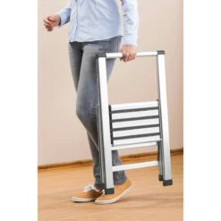 WENKO Alu-Design Klapptrittleiter 2-stufig Silber 14 WENKO Alu-Design Klapptrittleiter 2-stufig Silber -Sauber Lieferungen Geschäft cab1457e 6df4 408a a826 7ae30090dbd6